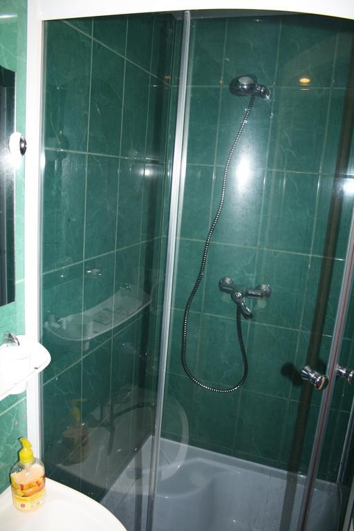 Fkoka Bed & Breakfast แบรฮอฟ ห้อง รูปภาพ