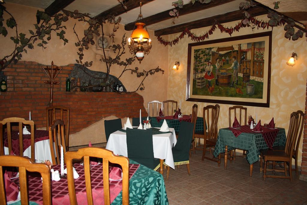 Fkoka Bed & Breakfast แบรฮอฟ ภายนอก รูปภาพ
